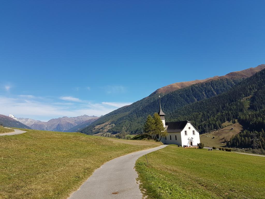 Chalet Daheim Reckingen Exteriör bild