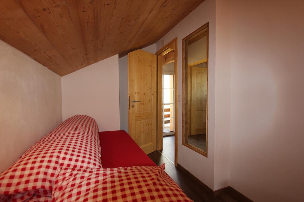Chalet Daheim Reckingen Exteriör bild