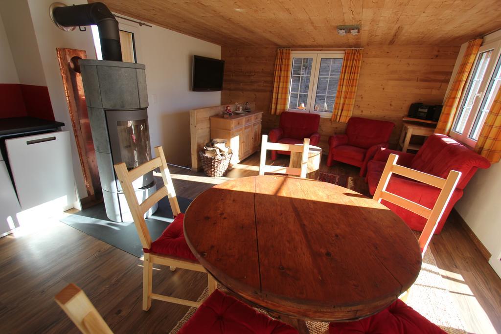 Chalet Daheim Reckingen Exteriör bild